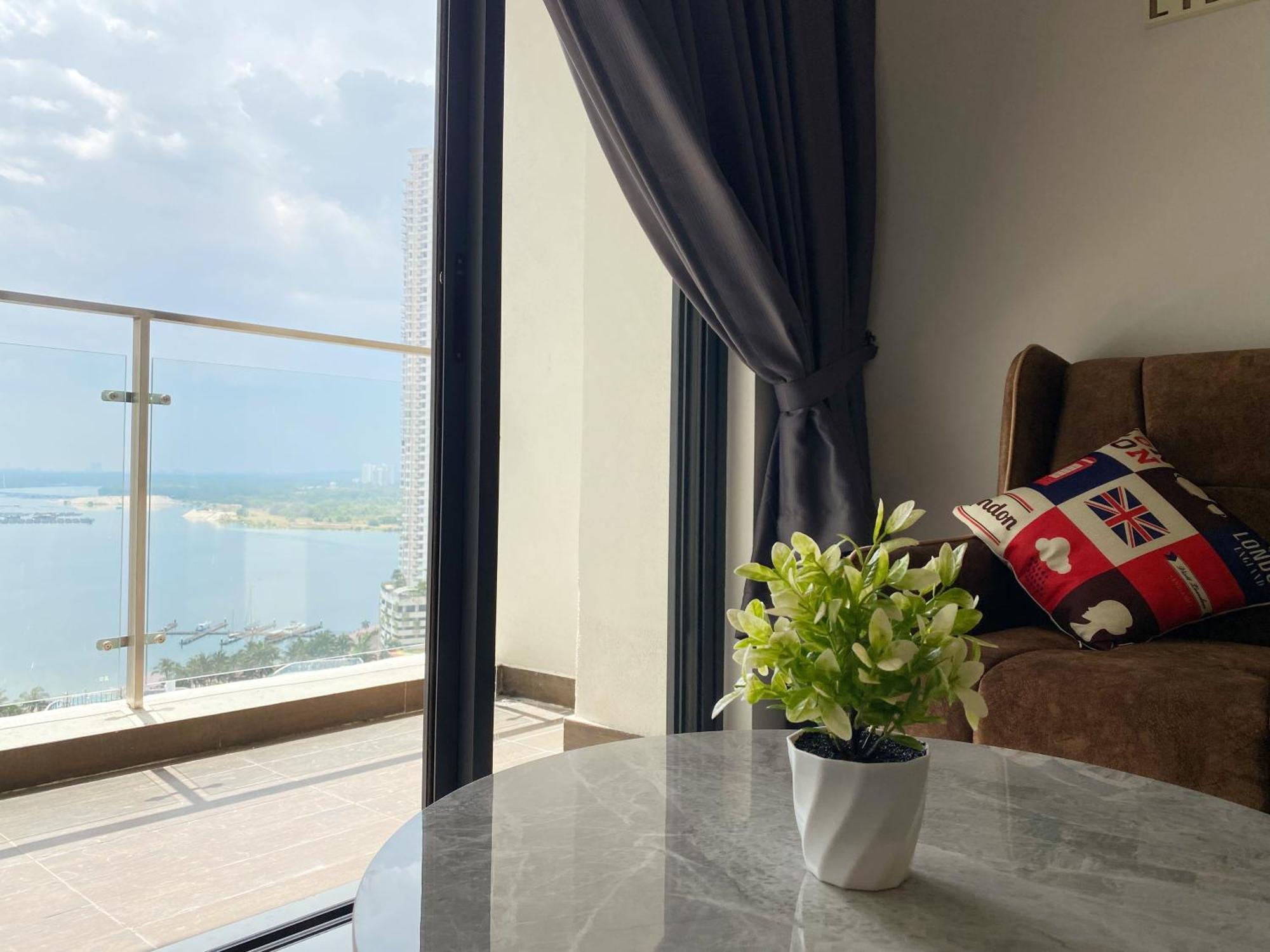 Apartamento Scenic Country Garden Danga Bay By Lions Bay Johor Bahru Habitación foto